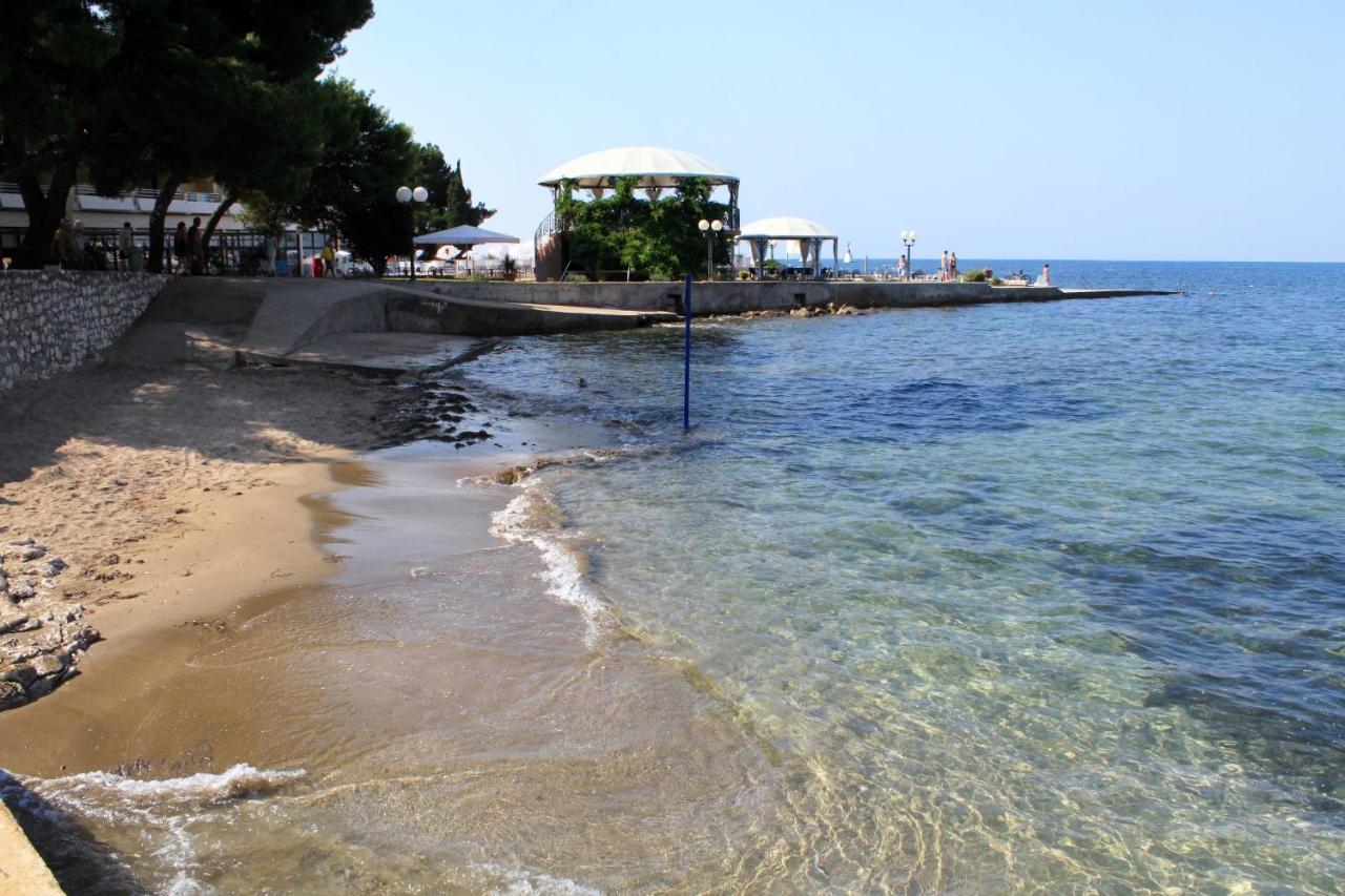 Apartments With A Parking Space Umag - 7094 Exterior photo